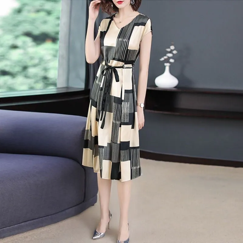 Casual Printed Short Sleeve Thin Dress Summer Elegant Party Dress Plus Size 4XL Fashion V-Neck Adjustable Waist A-Line Dress