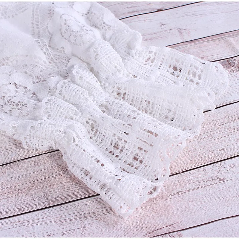 Elegant Lace Crochet Blouse with Lantern Sleeve