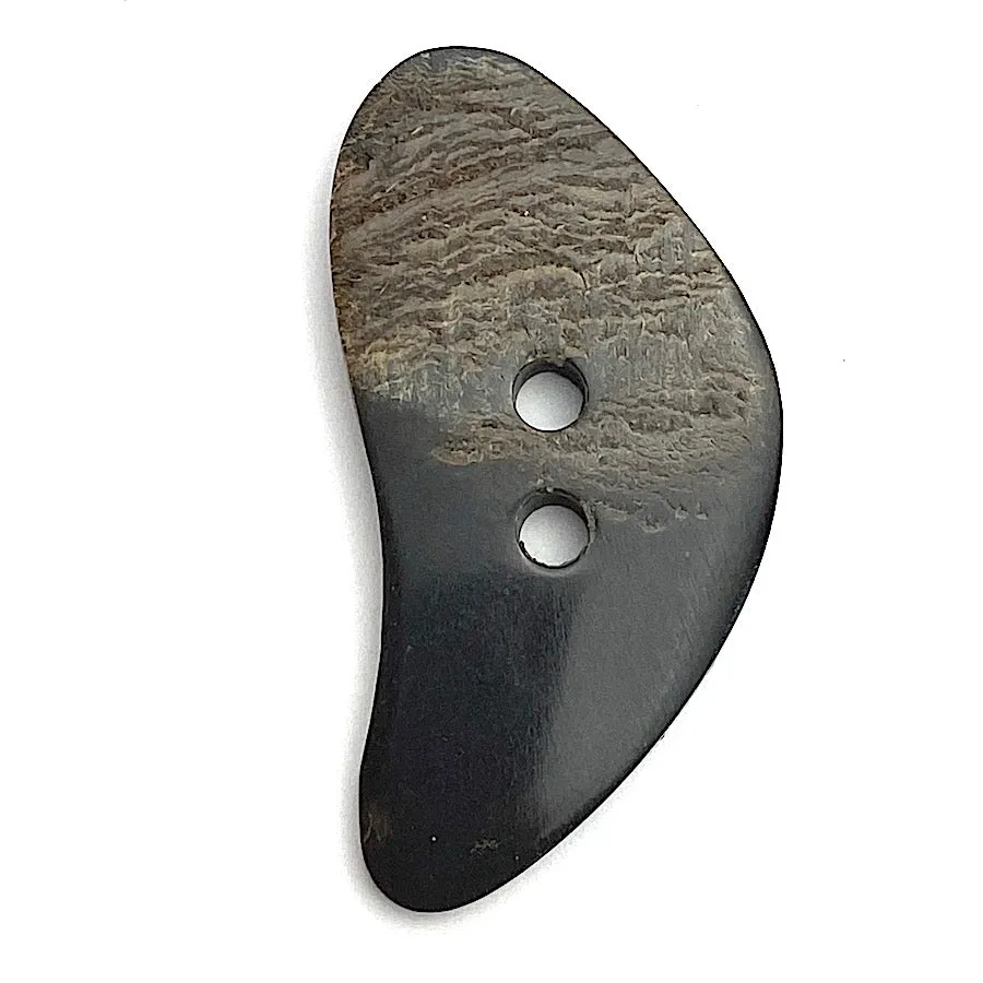 Large Horn Toggle Black/Brown Boomerang  2"  #SK-719