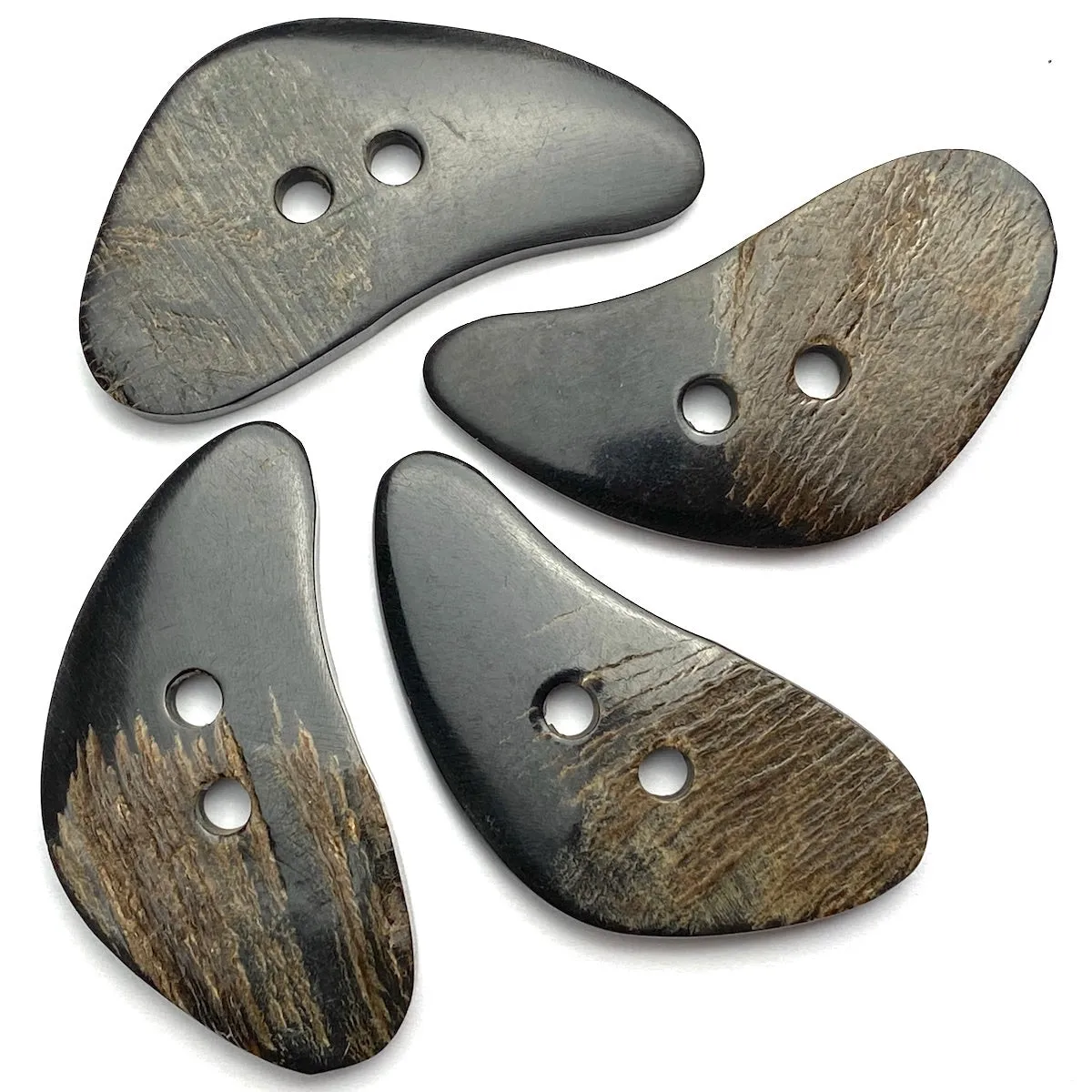 Large Horn Toggle Black/Brown Boomerang  2"  #SK-719
