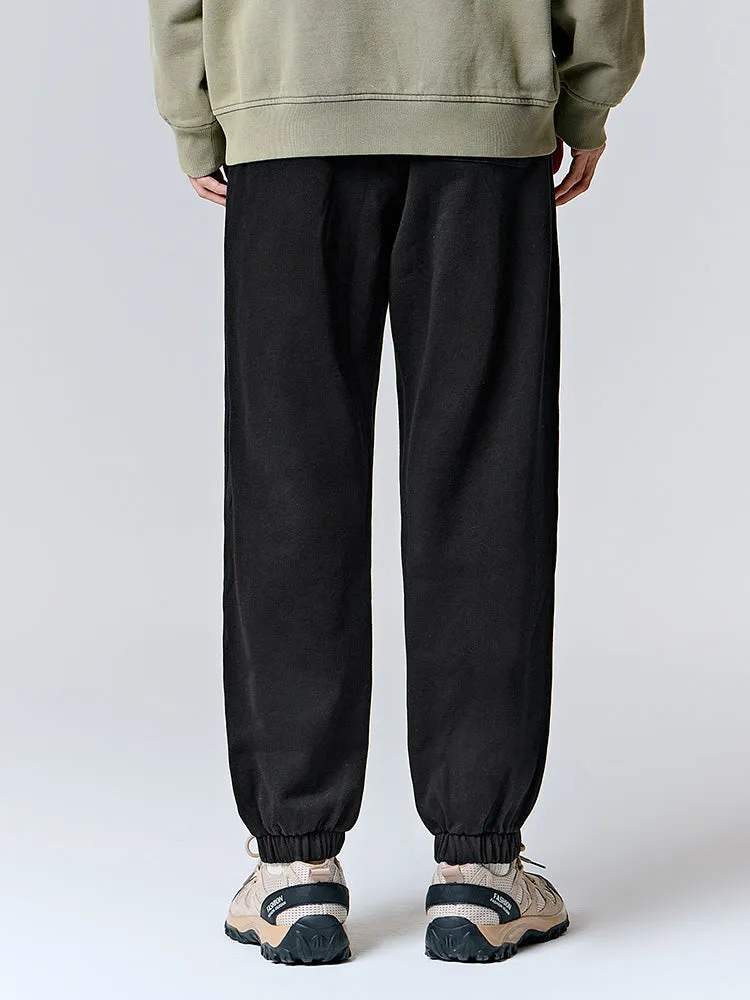 Men's black knitted jogging pants
