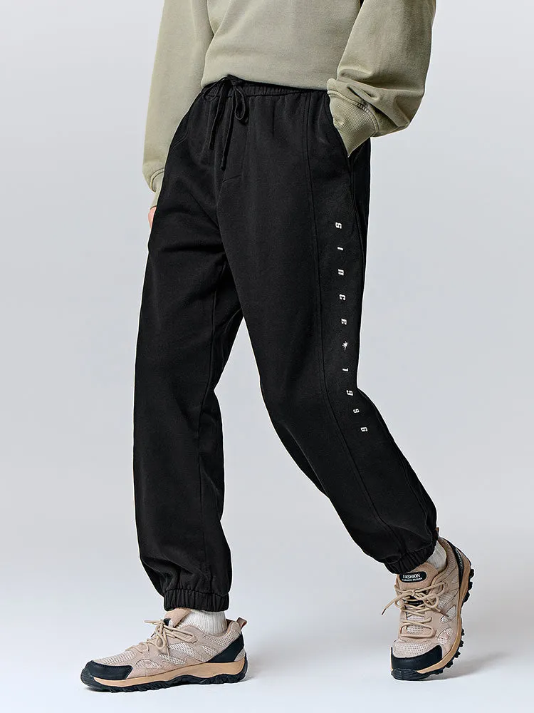 Men's black knitted jogging pants