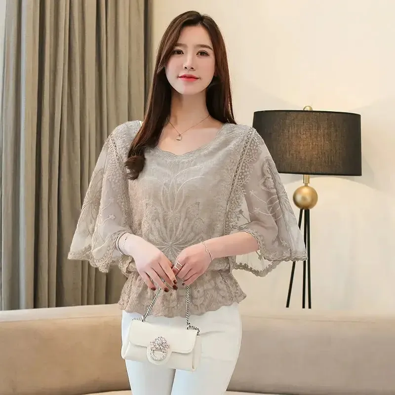 New Butterfly Flower Half Sleeve Shirt Elegant Fashion Women Blouse Summer Cotton Edge Lace O Neck Loose Shirt 4073