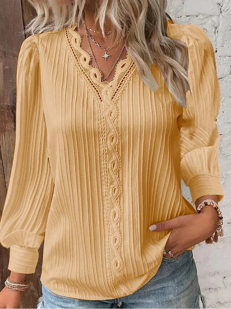 Sophia | Elegant Chiffon Blouse with Delicate Lace Details