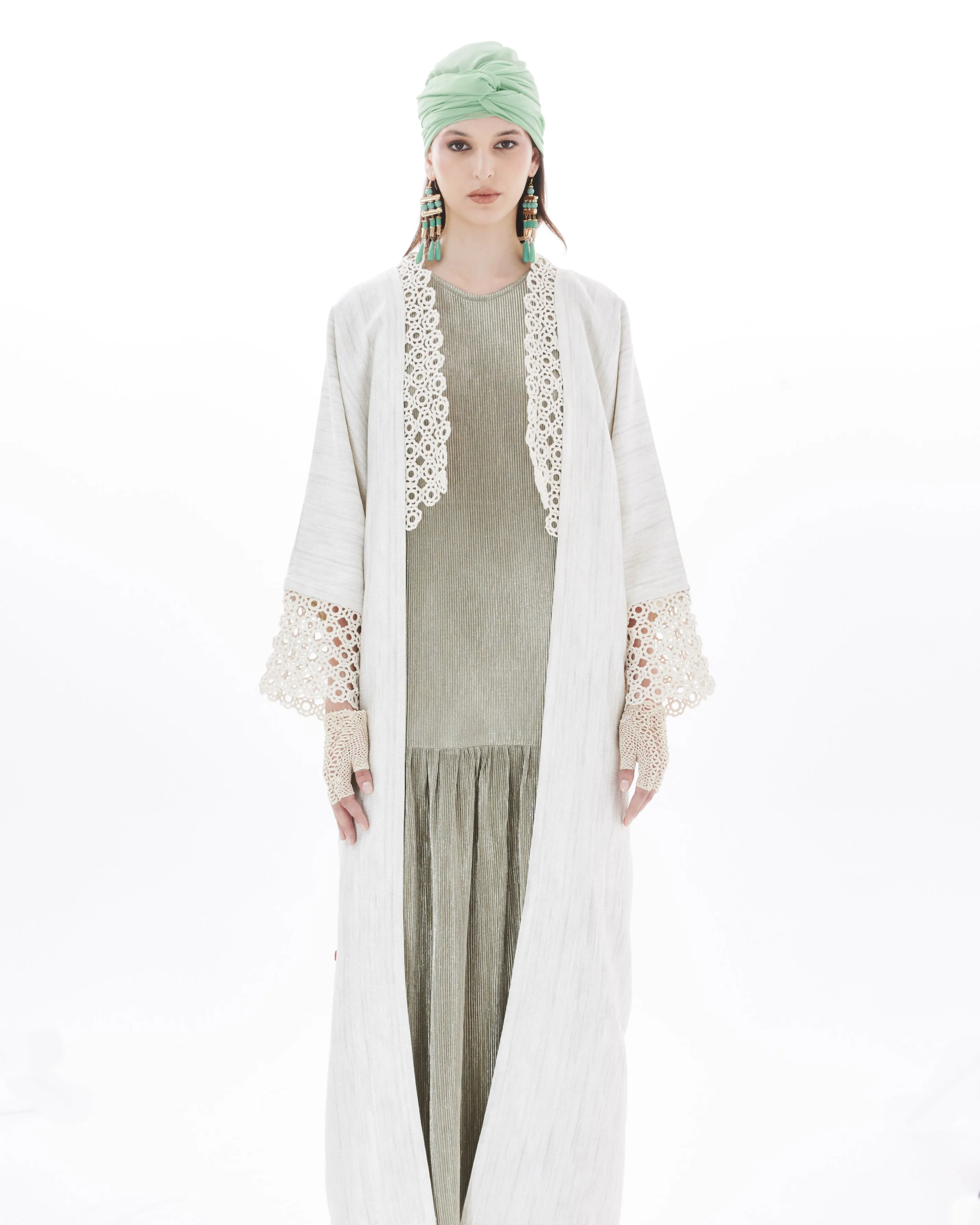 VEST CROCHET ON SUGAR ABAYA