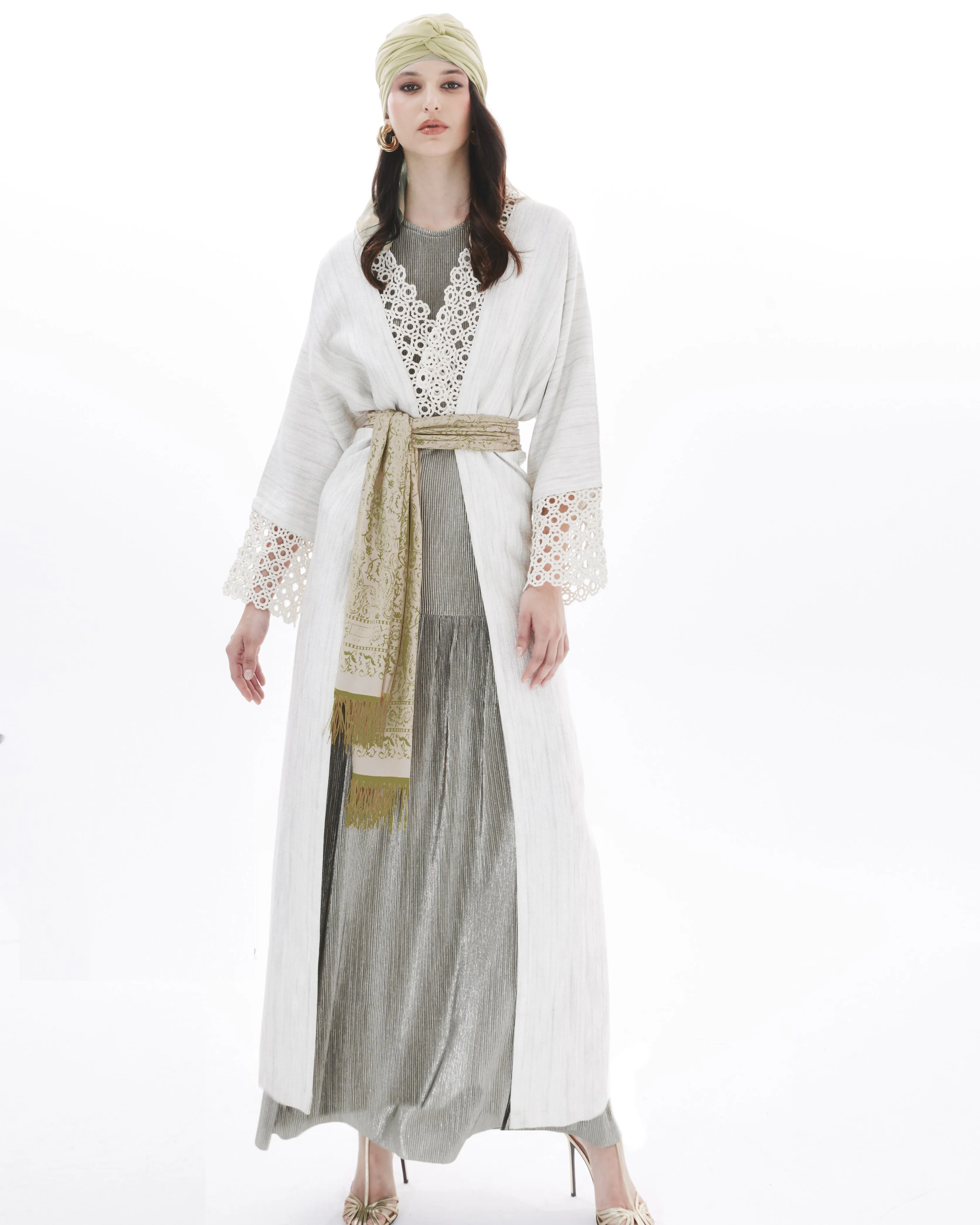 VEST CROCHET ON SUGAR ABAYA