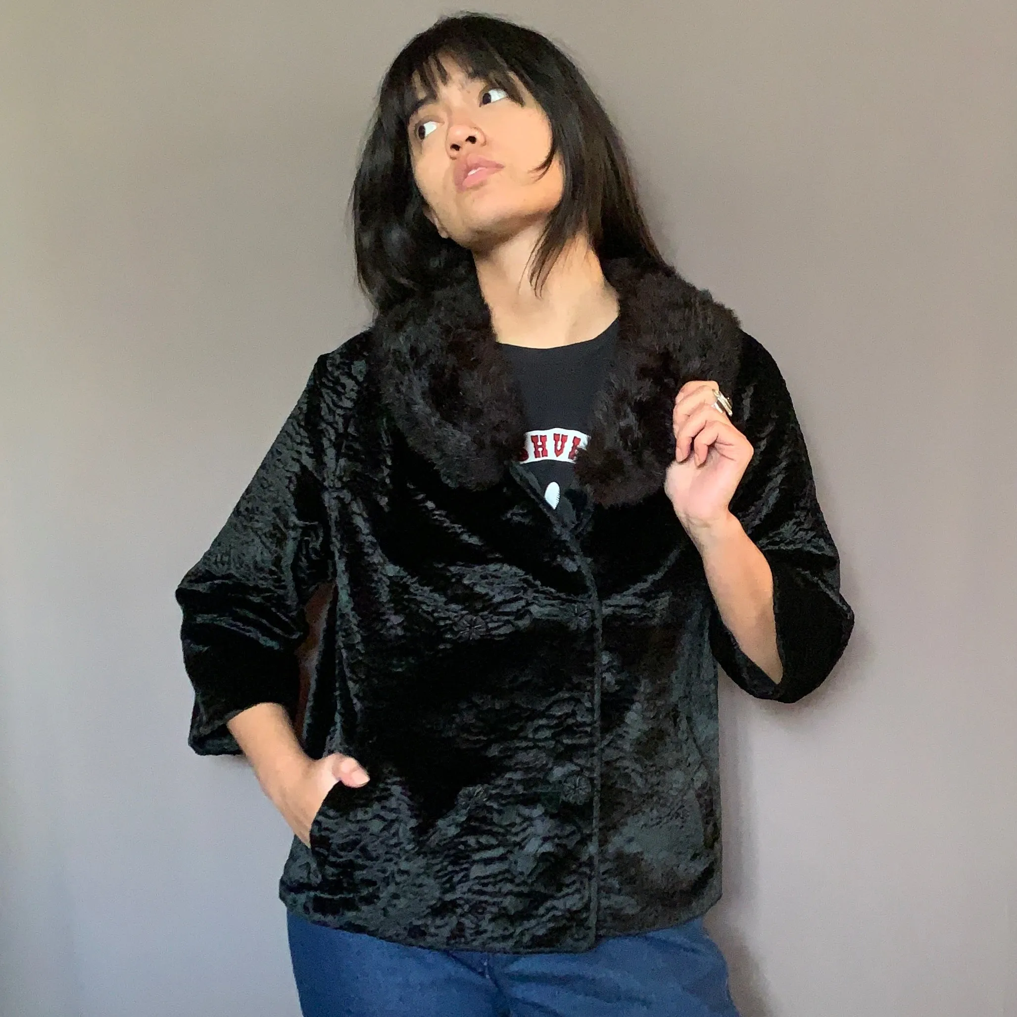 Vintage Sleek Black Rabbit Fur Collar Coat (M)